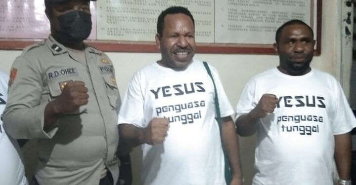 Dinyatakan Tak Bersalah, Polda Papua Keluarkan Lakius Peyon dari Rumah Tahanan