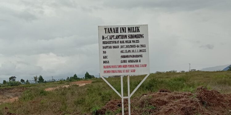 Pemkab Taput Dituding Rampas Lahan Masyarakat. Anthon Sihombing: “Tidak Ada Pemberitahuan, Besok Akan Saya Tembok Lahan Saya”