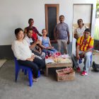 Tampak Ketua Yayasan Peduli Difabel Nabire Maria Yeti bersama Pengurus lainnya saat memberikan keterangan kepada kru peristiwaindonesia.com Priyono di Nabire