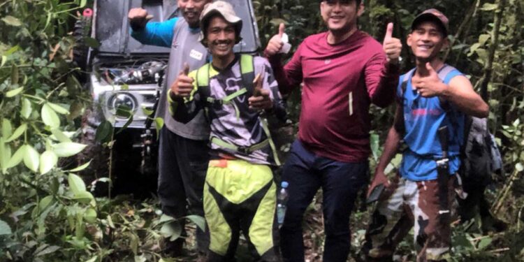 Offroad Club Must Run Tuning Tembus Jalur Hutan Terjal Penghubung Antar Dua Kabupaten di Sumut