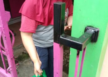 PK SBSI 1992 RS EMC Salurkan Bantuan ke Anggota Terdampak Omicron