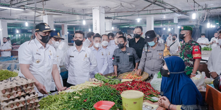 Bobby Nasution Minta Fasilitas Pasar Petisah Yang Rusak Diperbaiki