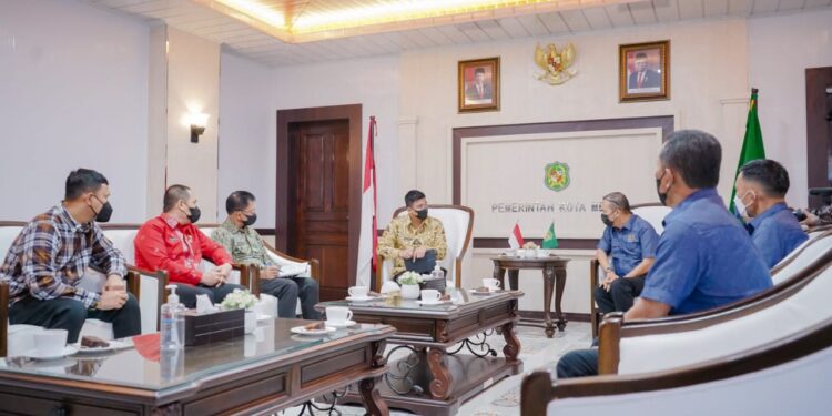 Diusulkan Calon Penerima Penghargaan Inisiator Olahraga, Bobby Nasution Ucapkan Terima Kasih, Medan Harus Miliki Fasilitas Olahraga