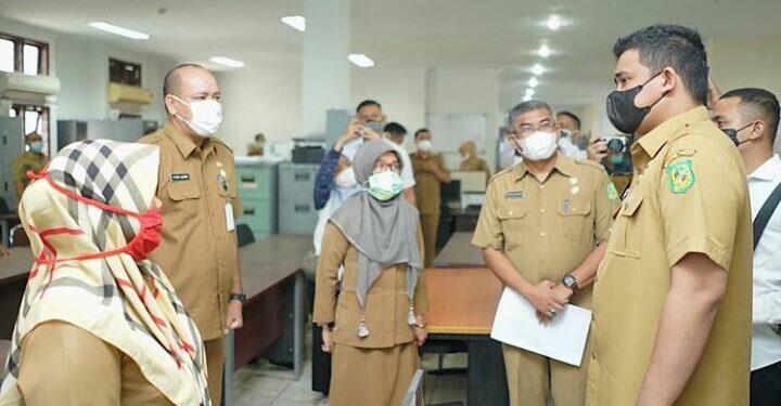 Bobby Nasution Terus Dorong Kemudahan Berinvestasi, DPMPTSP Kembangkan Sistem Informasi dan Targetkan Penyelesaian Proses Perizinan