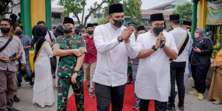 Isra Mi’raj di Masjid Raya Al Osmani, Bobby Nasution: Pemko Medan Fokus  Pembangunan Medan  Utara & Ingatkan Layani Masyarakat Dengan Hati