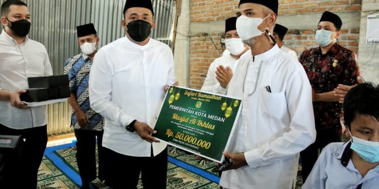 Melalui Safari Ramadhan, Wakil Wali Kota Medan Perkenalkan Program Aplikasi Medan Pay dan Masjid Mandiri Kepada Masyarakat