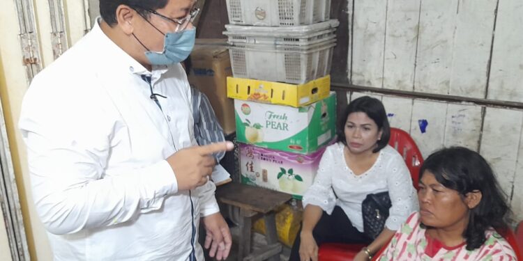 PENATAAN DAN PENERTIBAN PEDAGANG PASAR HORAS KOTA PEMATANGSIANTAR.