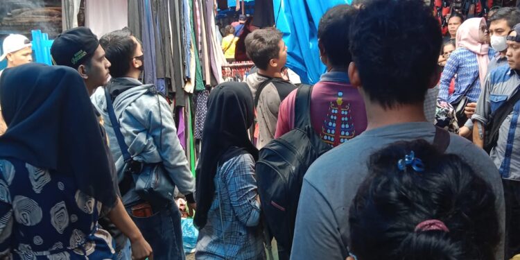 Penertiban dan penataan pedagang kaki lima di Pasar Horas kembali mendapatkan perlawanan