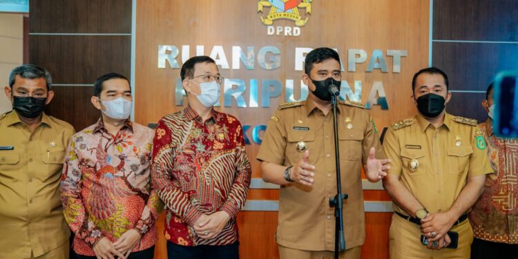 Bobby Nasution Harap Kualitas Pelaksanaan APBD TA 2021 Dijadikan Motivasi Peningkatan Pengelolaan Keuangan Lebih Baik -Raih Opini WTP, Bobby Nasution: Wujud Pengelolaan Keuangan Daerah Selama Tahun 2021 Lebih Berkualitas