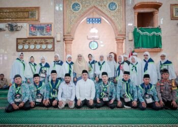 Lepas & Berangkatkan Jamaah Calhaj KBIHU Al Alawiy, Aulia Rachman : Ikhlas Laksanakan Ibadah Haji