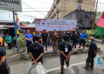 Dalam rangka menyambut HUT Kota Medan ke 432 tahun, Kelurahan Babura Kecamatan Medan Baru menggelar kegiatan aksi bersih susur alur sungai putih