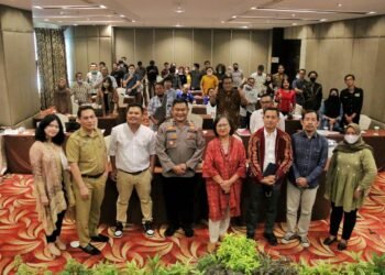 Hadiri Diskusi Publik Tentang Kebebasan Berpendapat dan Berekspresi dalam Kebebasan Pers Kepala Dinas Kominfo Kota Medan : Pers Memiliki Peran Aktif Dalam Pembangunan Kualitas Demokrasi Negara