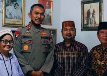 Kapolda Sulbar Kunjungi Kediaman Raja Mamuju