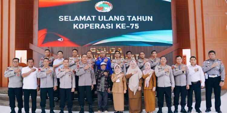 Ulang Tahun Koperasi ke-75, Pengurus Koperasi Wirota Wiropati Polda Sulbar Dilantik