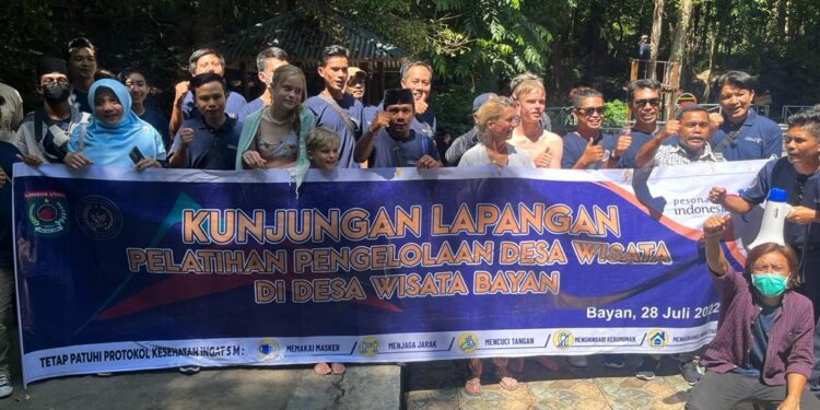 Dispar Lotara Tutup Pelatihan Desa Wisata Dirangkai Kunjungan Lapangan Desa Wisata Bayan