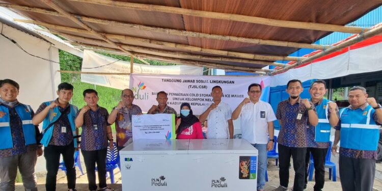 Haru dan Bahagia, Nelayan Nusa Utara Terima Bantuan PLN Peduli