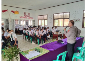 Guna Meminimalisir Penyalahgunaan Narkoba dan Kenakalan Remaja Kasat Binmas Terus Melaksanakan Penyuluhan Disekolah