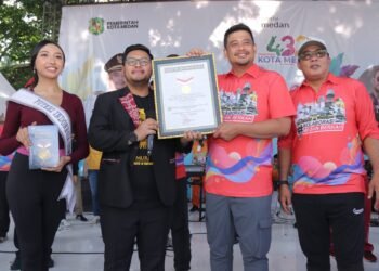 Kado HUT Kota Medan, Bobby Nasution Terima Penghargaan Rekor MURI & Surat Pencatatan HAKI Atas 6 Kekayaan Intelektual