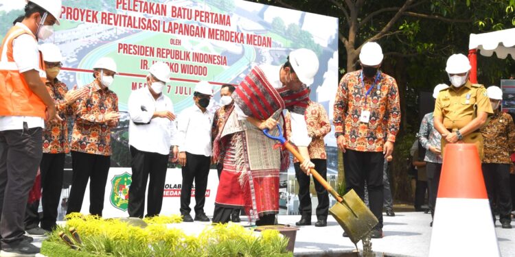 Presiden Jokowi Letakkan Batu Pertama Revitalisasi Lapangan Merdeka