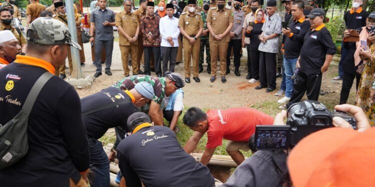 Saksikan Penyembelihan 17 Hewan Kurban Di Medan Johor, Bobby Nasution: Idul Adha Momentum Ajarkan Indahnya Berbagi