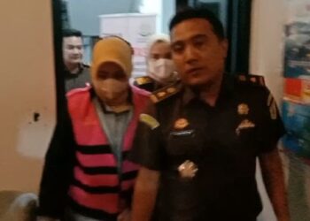Pungut Biaya PTSL, Kejari Bekasi Tangkap Kades Cantik Lambang Sari