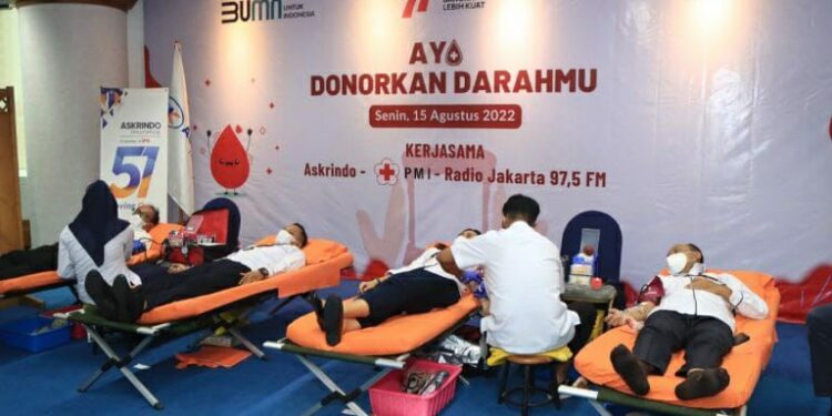 Peduli Sosial, Askrindo Gelar Donor Darah di HUT RI 77