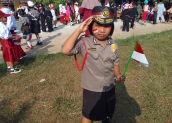 Viral Polwan Cilik Ingin Seperti Kapolres Subang Ibu Sumarni