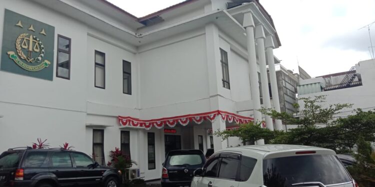LSM dan Serikat Pekerja Mandiri Laporkan Kasus Dugaan Korupsi PD Pasar Horas Jaya Pematang Siantar
