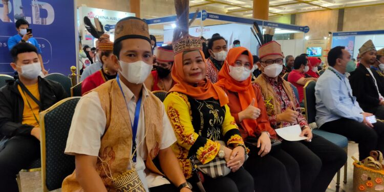 Tari Bapalas Kampung Tabalong dari Kalimantan Selatan