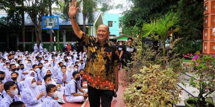 Diikuti Ribuan Siswa SMP, Afandin Apresiasi Kampanye Baca Koran SPS Sumut