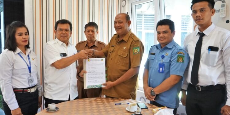 Syah Afandin Terima Aset Air Minum & Sanitasi Kementerian PUPR