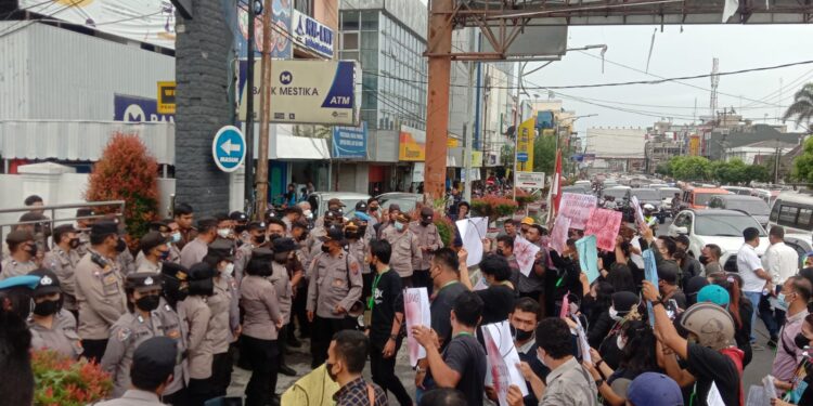 Inilah Tuntutan Serikat Pekerja Mandiri PD PHJ Pematang Siantar Didampingi LSM Macan Habonaron