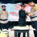HUT TNI ke-77, Polresta Mamuju Beri Surprise Kue dan Tumpeng ke Kodim 1418