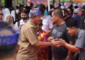 Serius Sejahterakan Langkat, Syah Afandin Serahkan Bansos Rp11,5 Miliar untuk 21.854 Warga