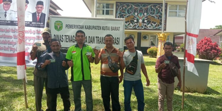 PK SBSI 1992 PT BCPA Serahkan Berkas Permohonan Pencatatan Serikat Buruh ke Dinas Tenaga Kerja Kabupaten Kutai Barat