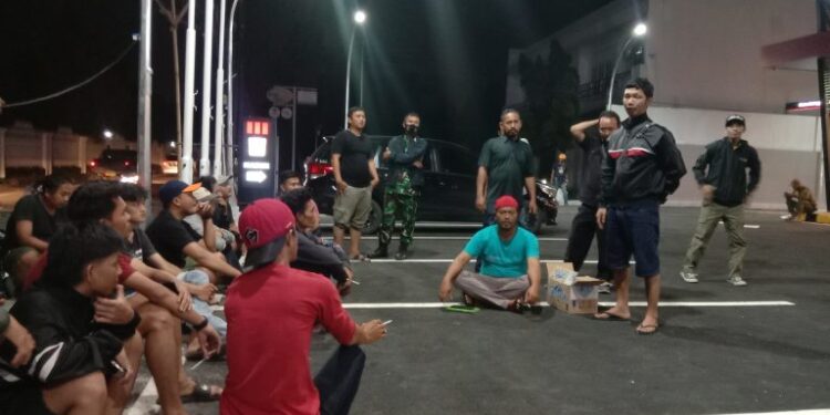 Diduga Inkari Perjanjian Dengan Pemuda Stempat : Berujung Kecewa Puluhan Masa Gruduk Owner KFC