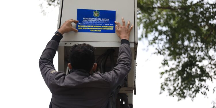 Dinas Kominfo Tempel Pemberitahuan di Menara Telekomunikasi yang berdiri di lahan Pemko Agar Taati Perwal