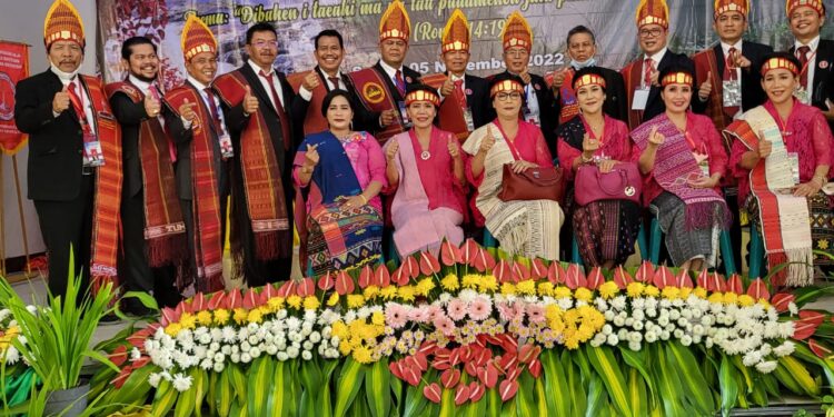 Acara Partangiangan Bolon Pomparan Sigodangulu Sihotang Berlangsung Meriah