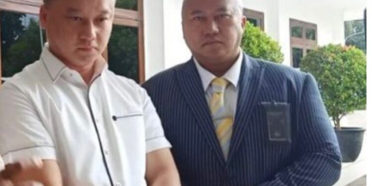 Bang David ketua umum gerakan penambang merah putih melawan mafia tambang bersama dirut PT CLM, Helmut Hermawan. Dari Betawi untuk Indonesia!