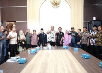 Sempatkan Diri Dengarkan Saran Warga, Plt Bupati Langkat Terima Audiensi dari Berbagai Pihak