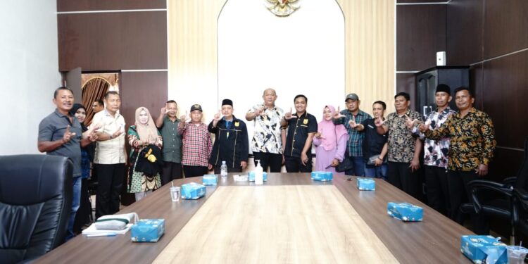 Sempatkan Diri Dengarkan Saran Warga, Plt Bupati Langkat Terima Audiensi dari Berbagai Pihak