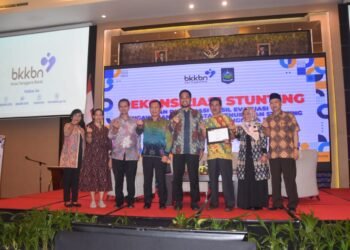 Komitmen Turunkan Stunting Pemkab Lombok Utara Raih Piagam dari BKKBN