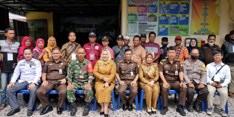 Tingkatkan Kesadaran Hukum Bagi Masyarakat, Kec. Medan Tembung Berkolaborasi Dengan Kejari Medan Menggelar Sosialisasi Kesadaran Hukum