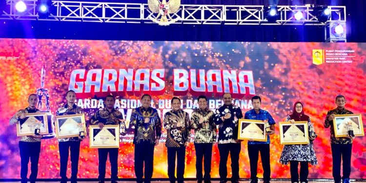 Kemendagri Anugerahkan 2 Kategori Garda Nasional Bumi dan Bencana Award 2022 kepada Pemko Medan