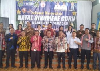 Guru Se-Kabupaten Sekadau Lakukan Acara Natal Oikumene, Bupati Sekadau Bapak Aron S.H Berpesan.?