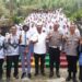 Kapolsek Rikit Gaib dan Kasatlantas Gelar Kegiatan Saweu Sikula di SMAN 1 Rikit Gaib