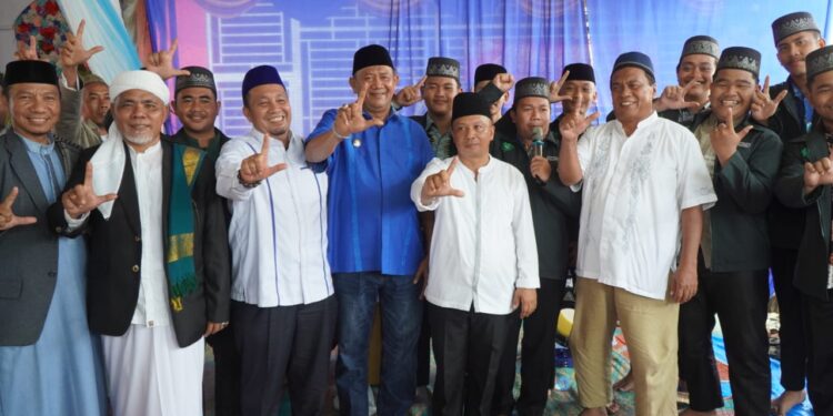Syah Afandin Letakkan Batu Pertama Pembangunan Masjid Raya di Salapian: InsyaAllah Membawa Berkah
