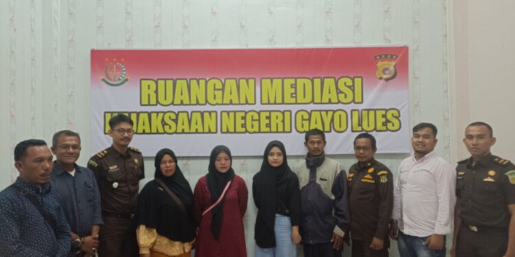 Kejari Gayo Lues Fasilitasi Perdamaian Perkara Perkelahian Sesama Perempuan