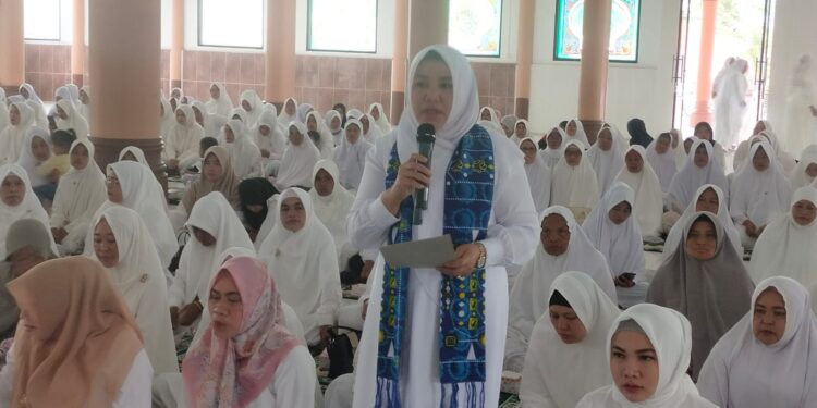 Memasuki Bulan Rajab, Ketua PKK Gelar Zikir Akbar