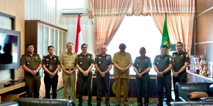 Plt Bupati Langkat H Syah Afandin SH Terima Kunjungan Asisten Pidana Militer Kejaksaan Tinggi Sumatera Utara